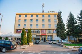 Отель Hotel Novi Nacional  Прнявор